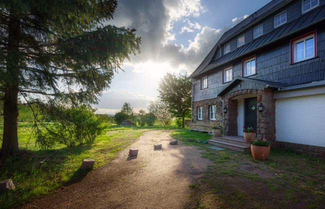 Eingang zum Falkenhorst